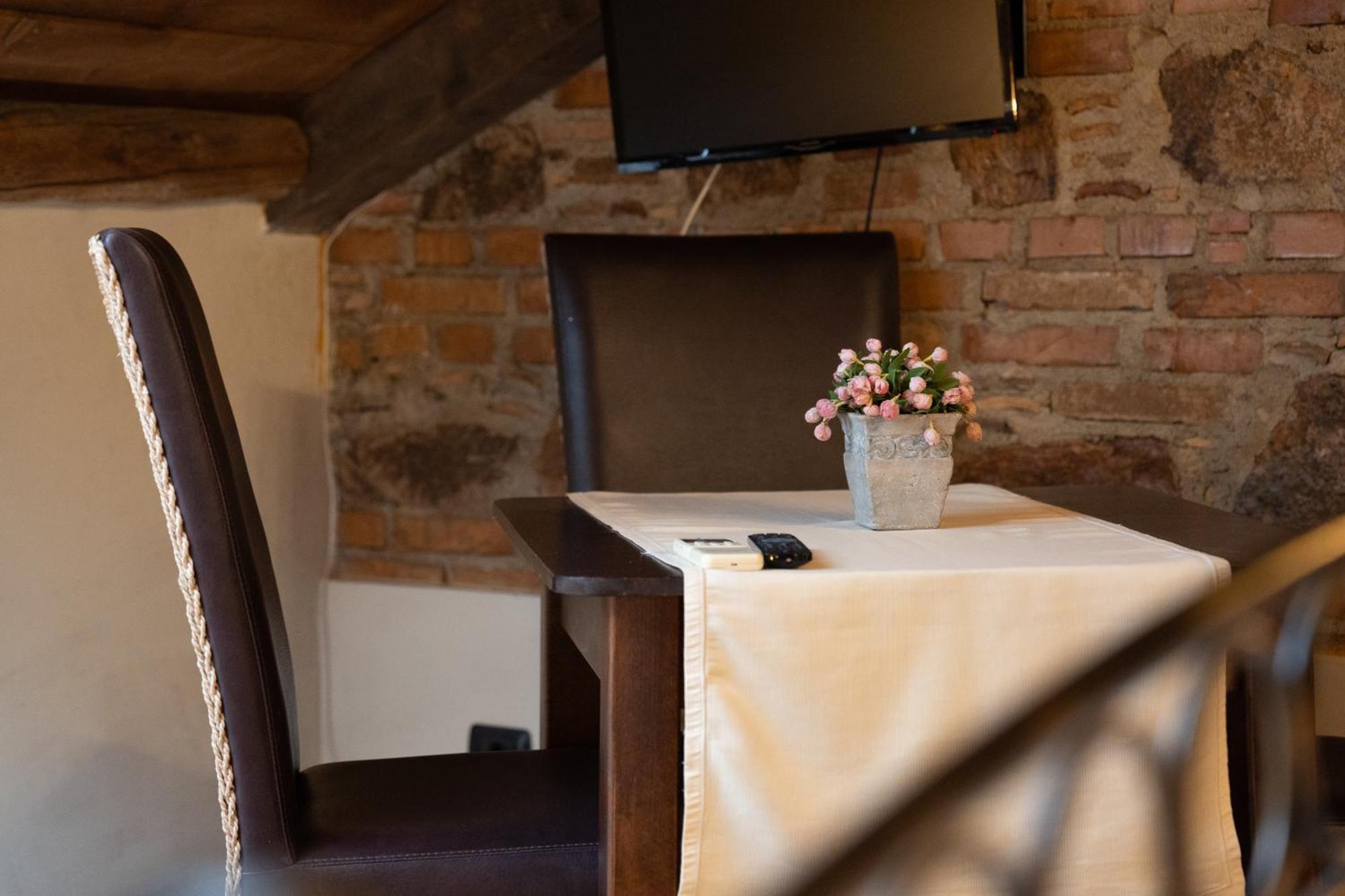Residenza L'Antico Borgo Hotel Filadelfia Phòng bức ảnh