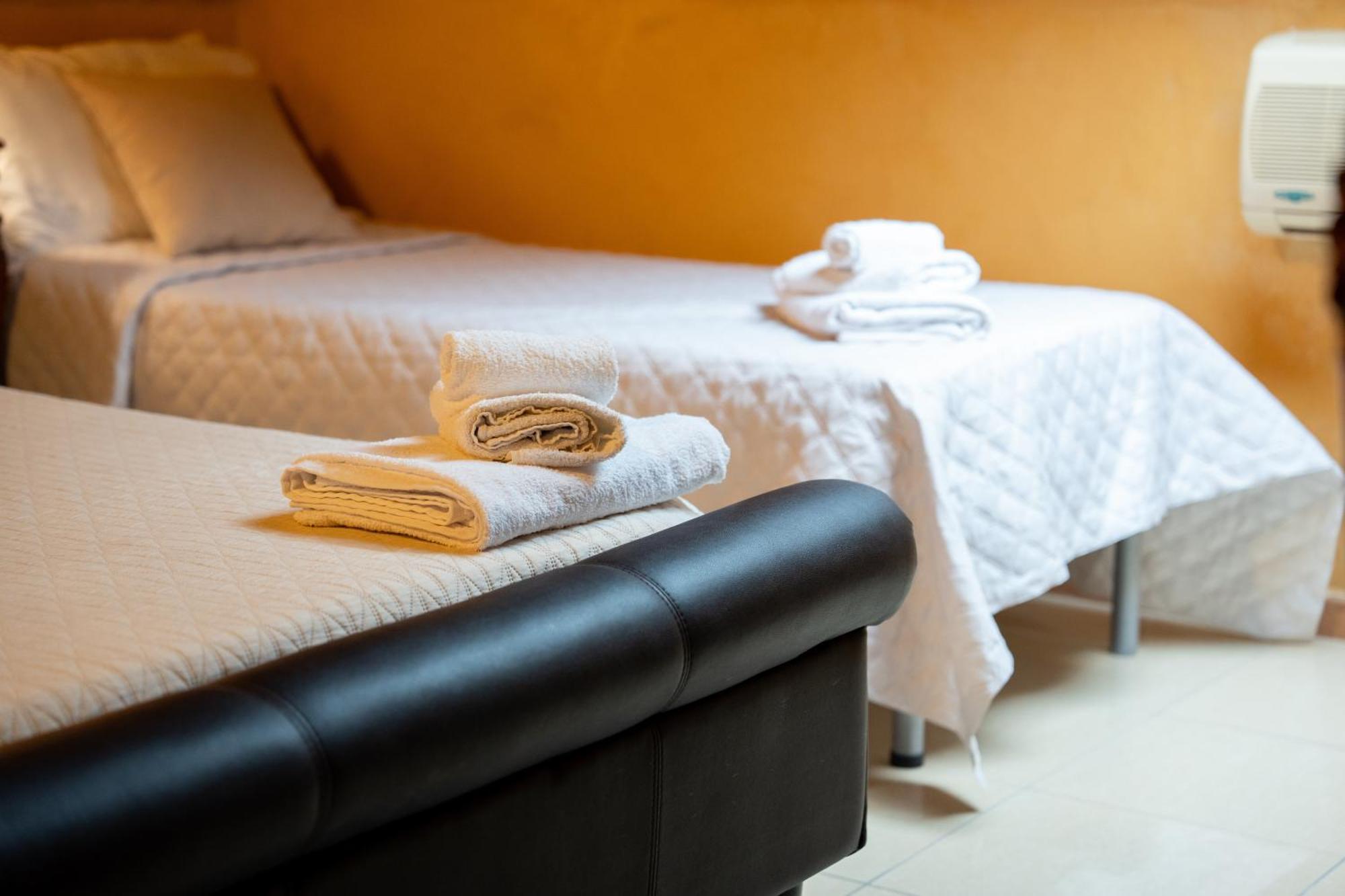 Residenza L'Antico Borgo Hotel Filadelfia Phòng bức ảnh