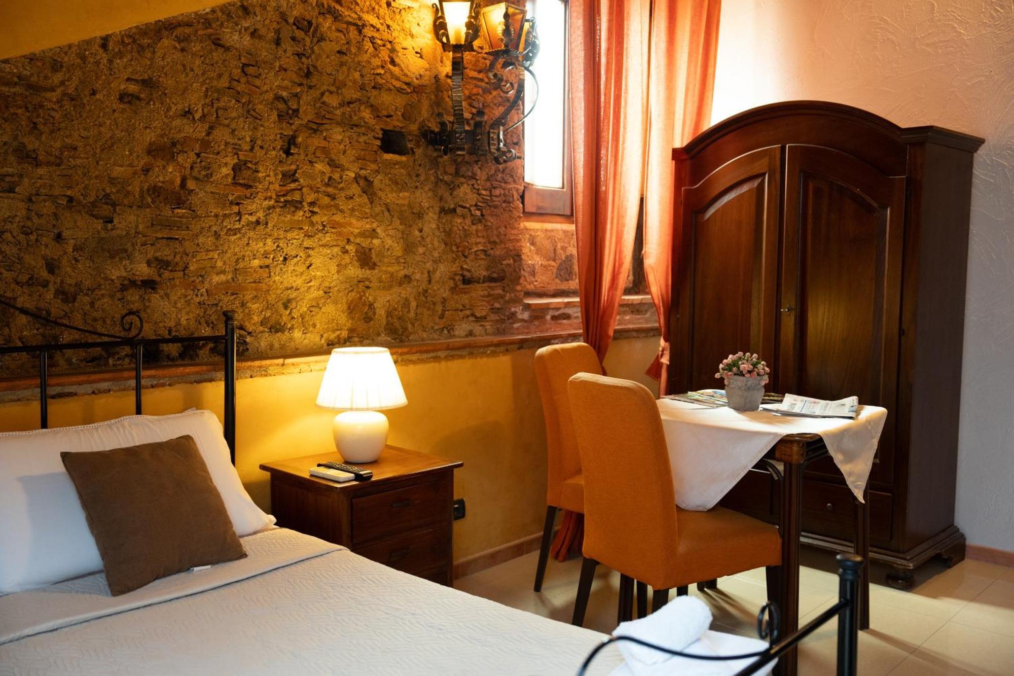 Residenza L'Antico Borgo Hotel Filadelfia Ngoại thất bức ảnh